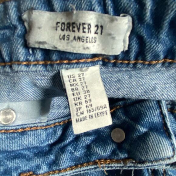 Forever 21 Distressed Crop Jeans - Picture 7 of 7